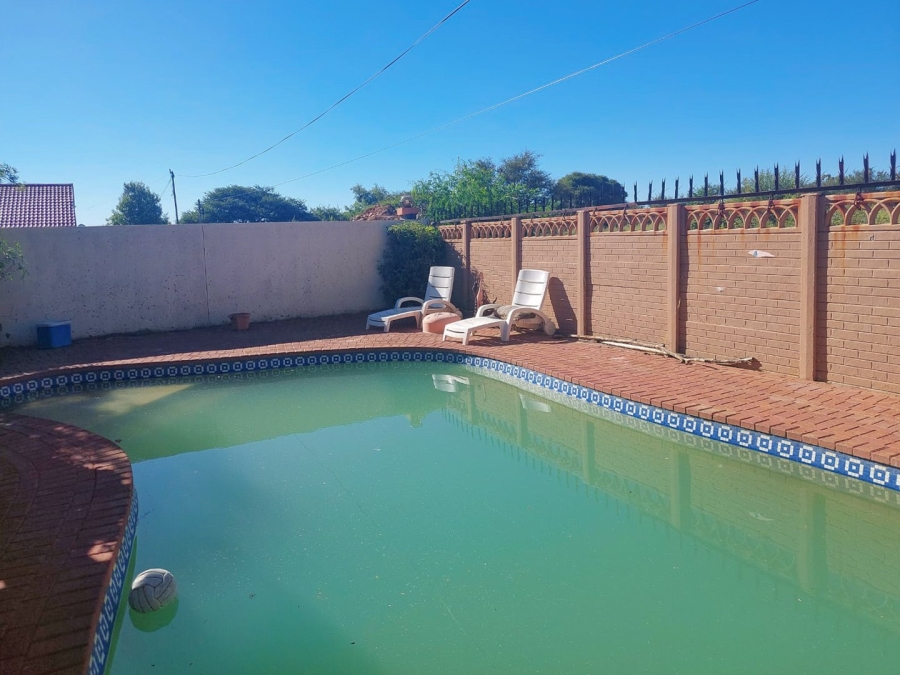3 Bedroom Property for Sale in Randlespark North West